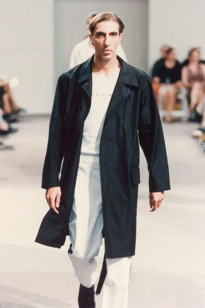 Look 13